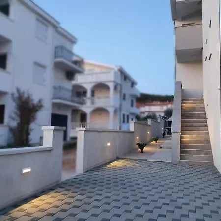 Apartment Four Stars