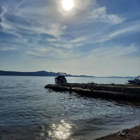 Four Stars Appartamento *