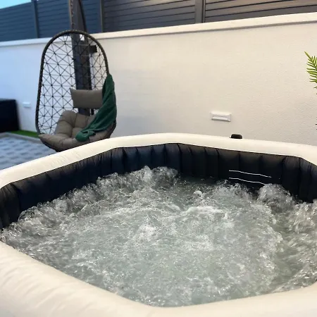 Four Stars Appartamento *