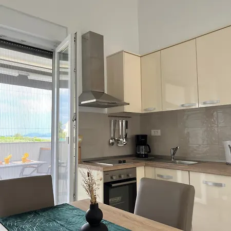 Four Stars * Sveti Petar (Zadar)