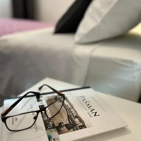 Four Stars Apartment