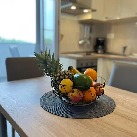 Four Stars Apartment *